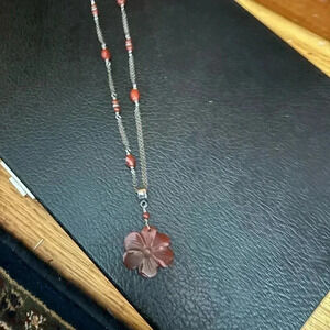 Resin flower necklace boutique